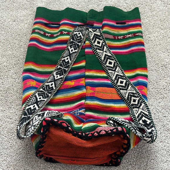 Genuine Peruvian made backpack - Picture 3 of 3